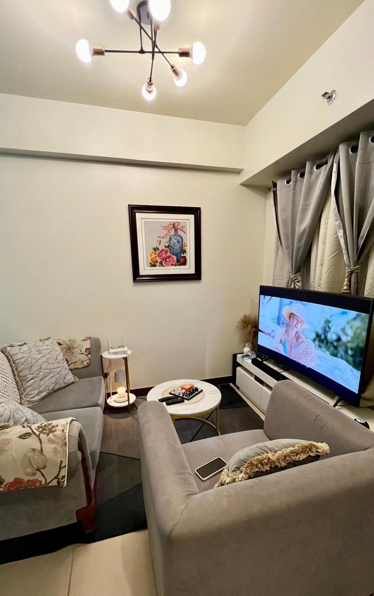 Brixton Place, Weston Tower Manila Luaran gambar