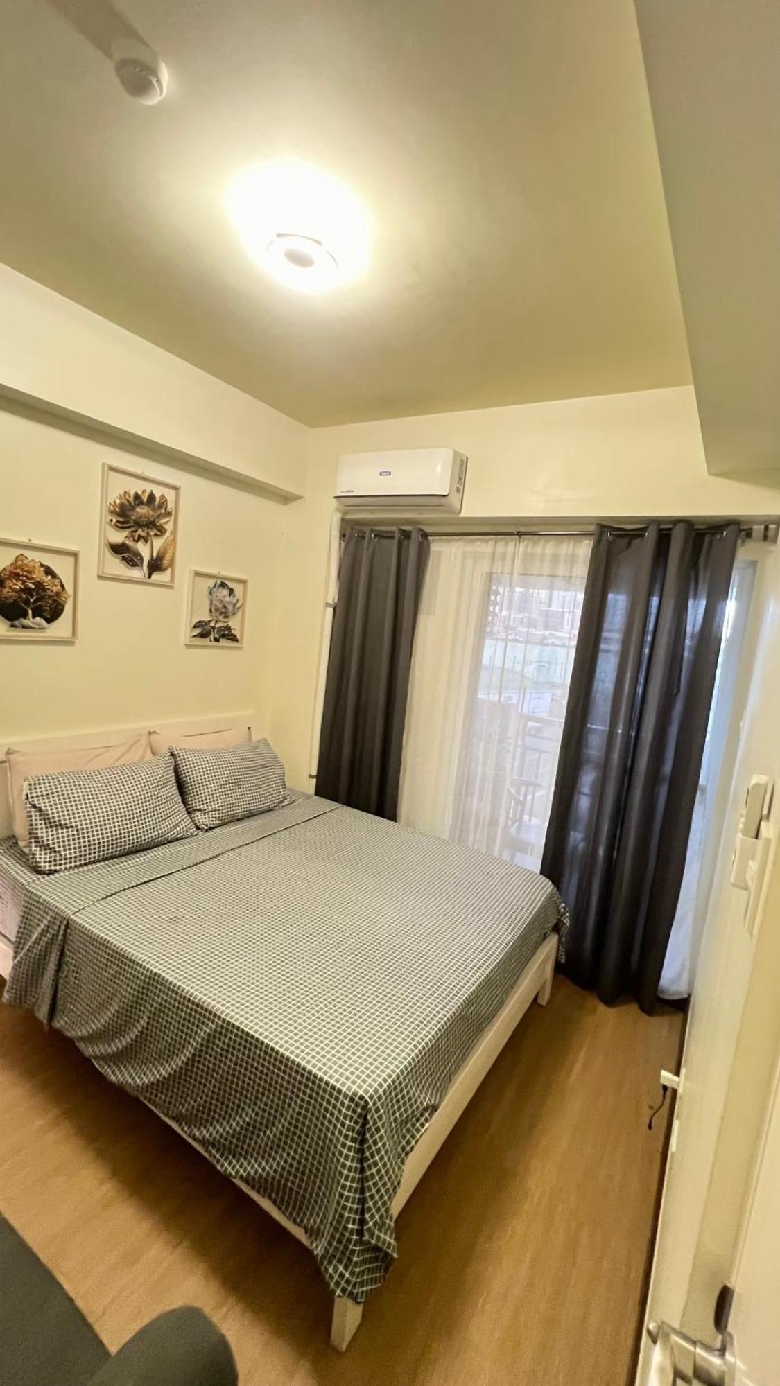 Brixton Place, Weston Tower Manila Luaran gambar