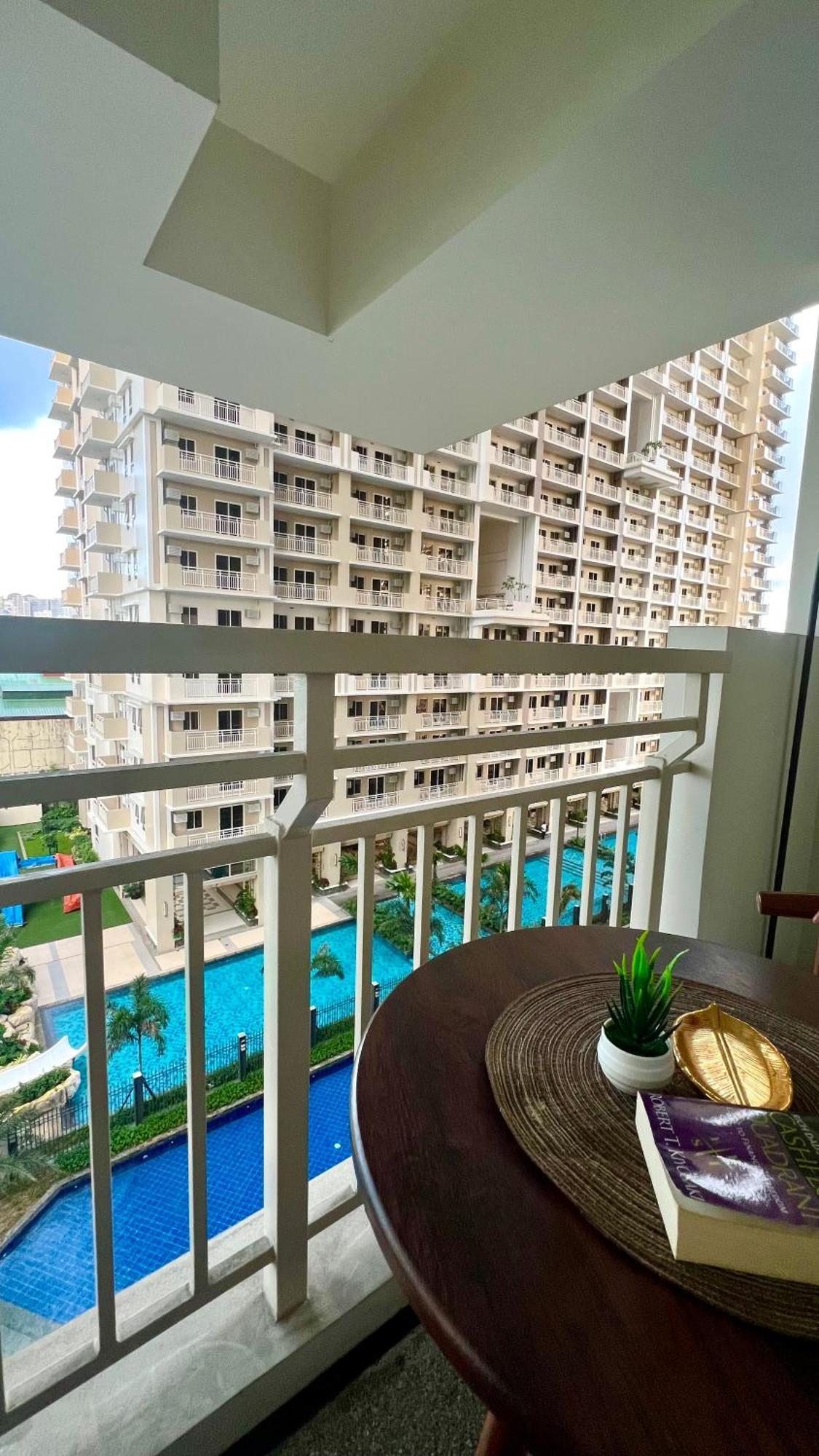 Brixton Place, Weston Tower Manila Luaran gambar
