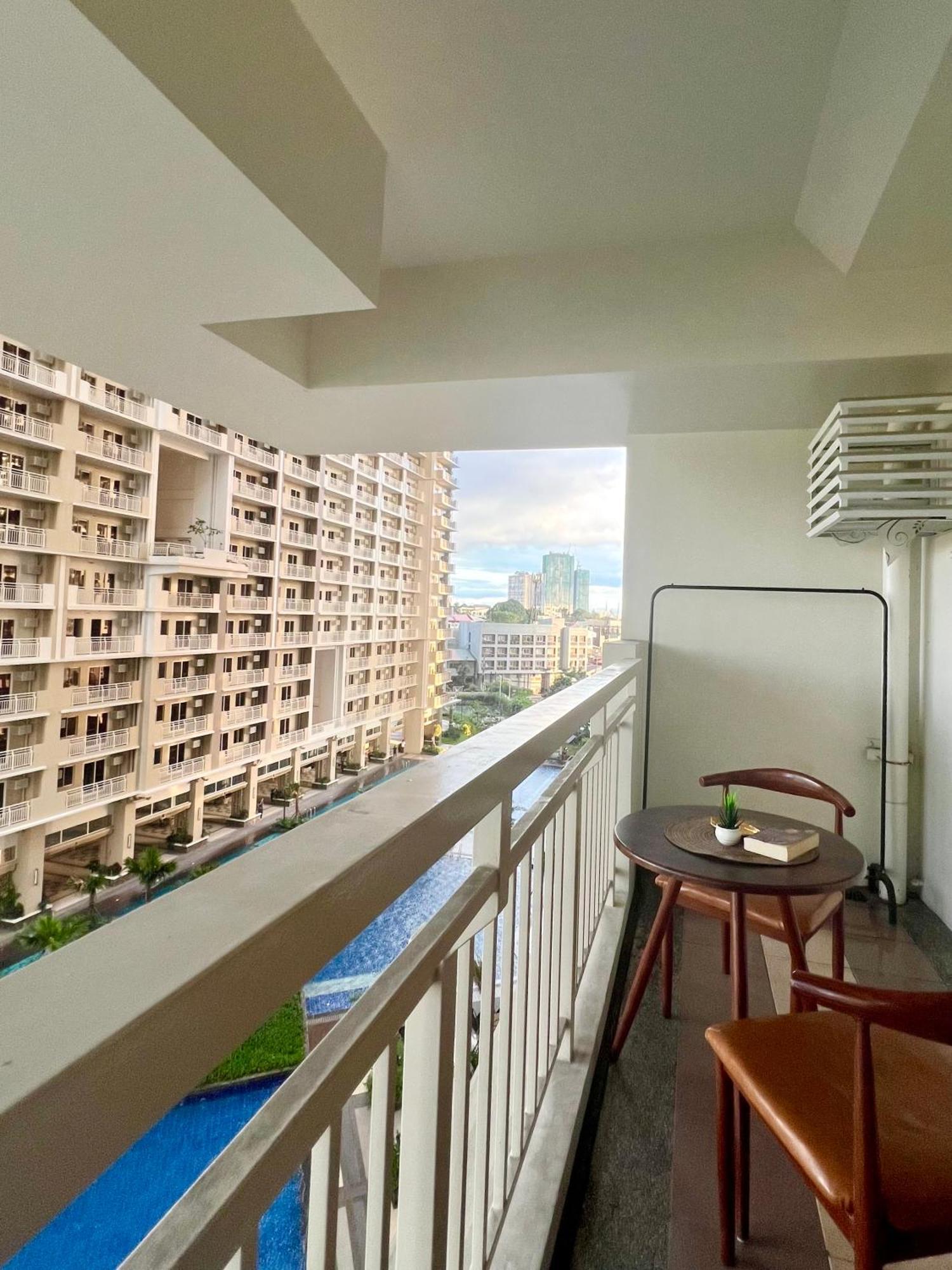 Brixton Place, Weston Tower Manila Luaran gambar